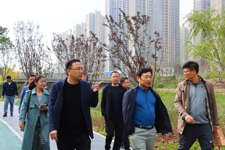 我院韓倉河萬達段景觀工程四個標段通過驗收